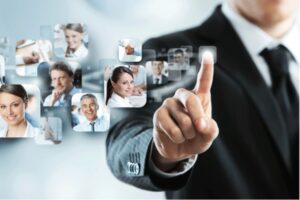 Recruiters’ top skills and hiring trends for finance jobs in Dubai 2025.