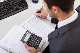 Accountant Jobs in Chicago, Illinois: Salary Overview and Job Description