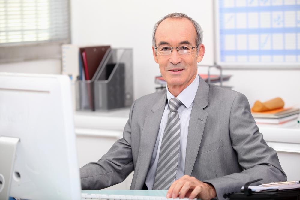 Finance Manager Jobs in Los Angeles, California: Salary Overview and Job Description