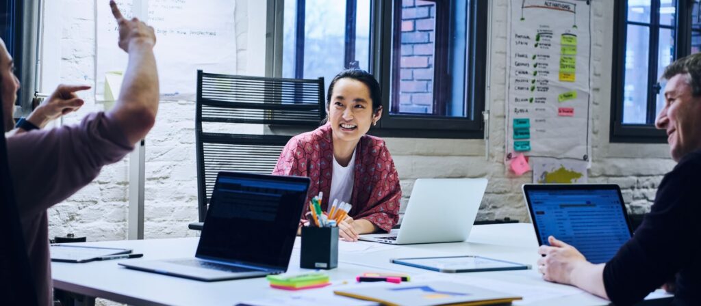 Finance professionals in the USA exploring top companies hiring for finance jobs in 2025 across banking, fintech, and corporate sectors.