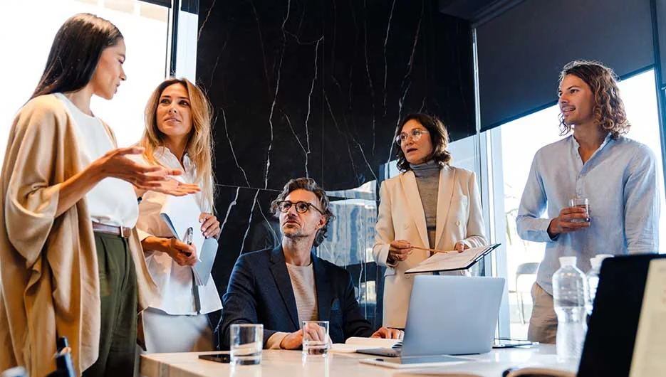 Finance Jobs in Spain: Salary Overview and Job Description