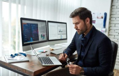 Finance Analyst Jobs in Houston, Texas: Salary Overview and Job Description