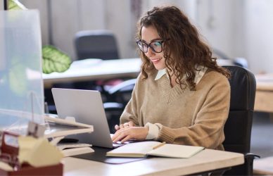 Finance Jobs in Italy: Salary Overview and Job Description