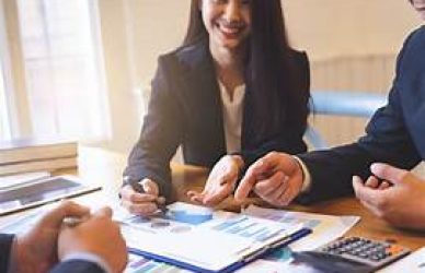 Finance Jobs in Australia: Salary Overview and Job Description