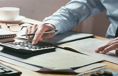 Finance Jobs in Canada: Salary Overview and Job Description